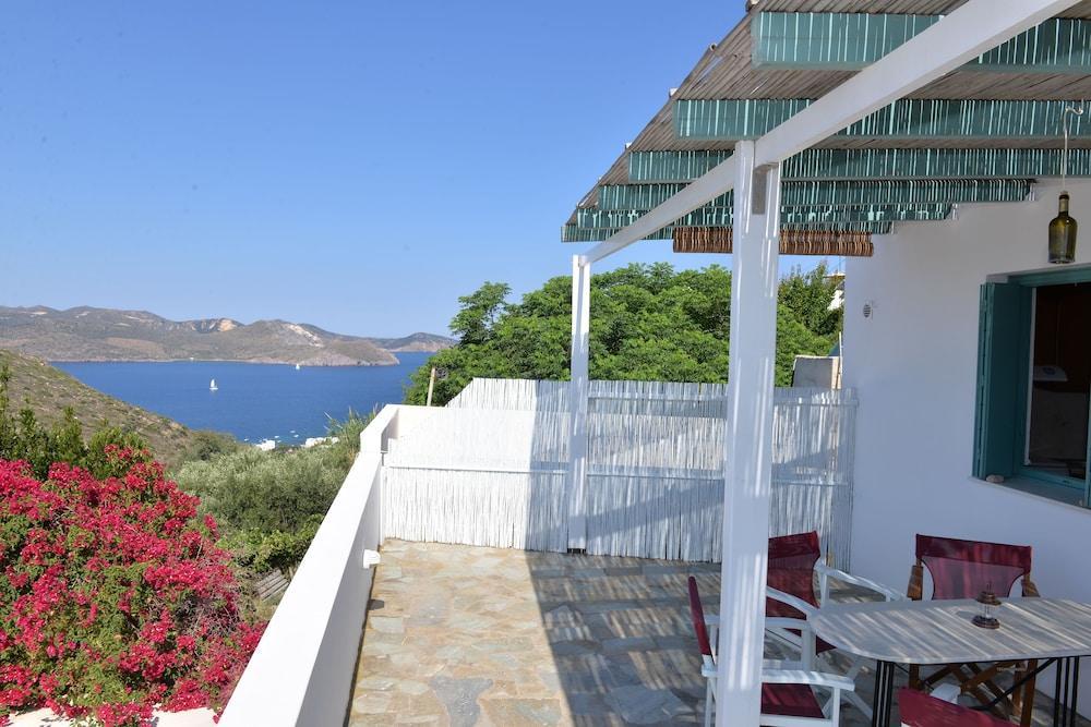 Zanart Maisonette Tripiti Exterior photo